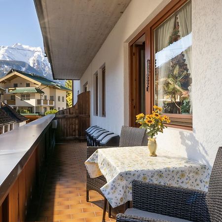 Chalet - Appartements Julitta Майрхофен Экстерьер фото