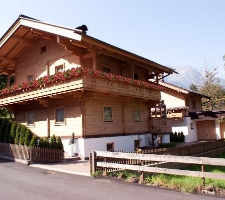 Chalet - Appartements Julitta Майрхофен Экстерьер фото