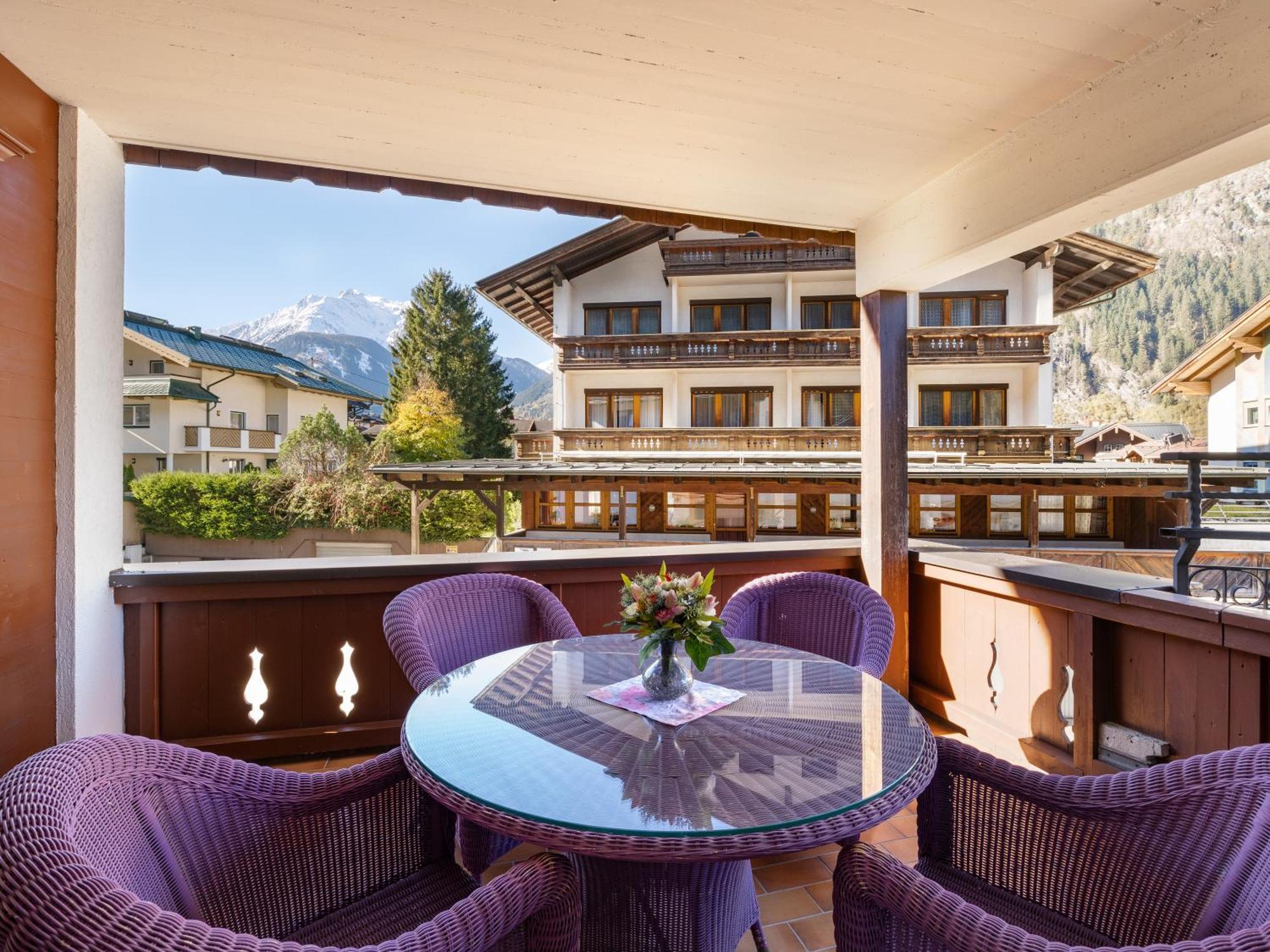 Chalet - Appartements Julitta Майрхофен Экстерьер фото