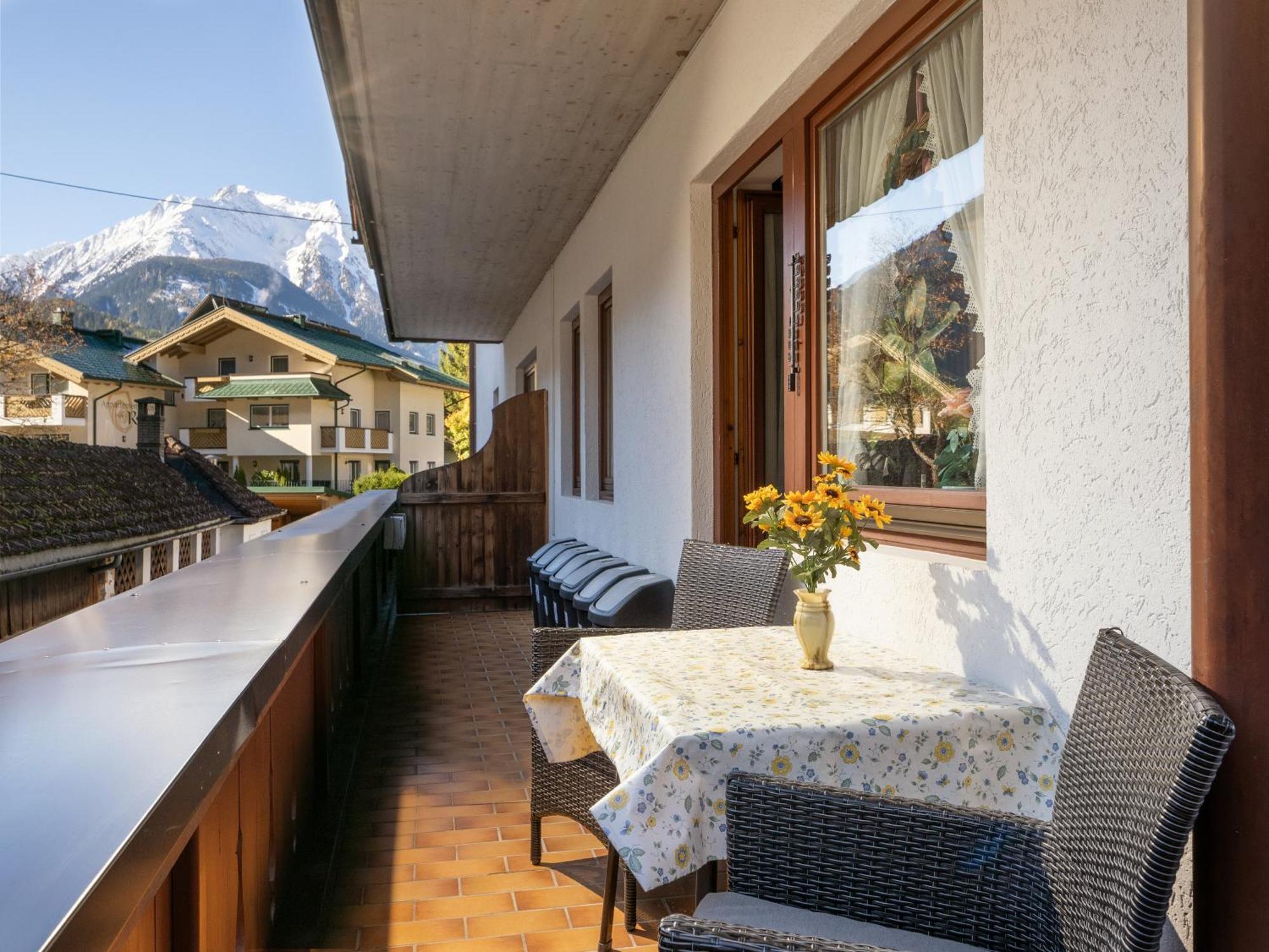Chalet - Appartements Julitta Майрхофен Экстерьер фото
